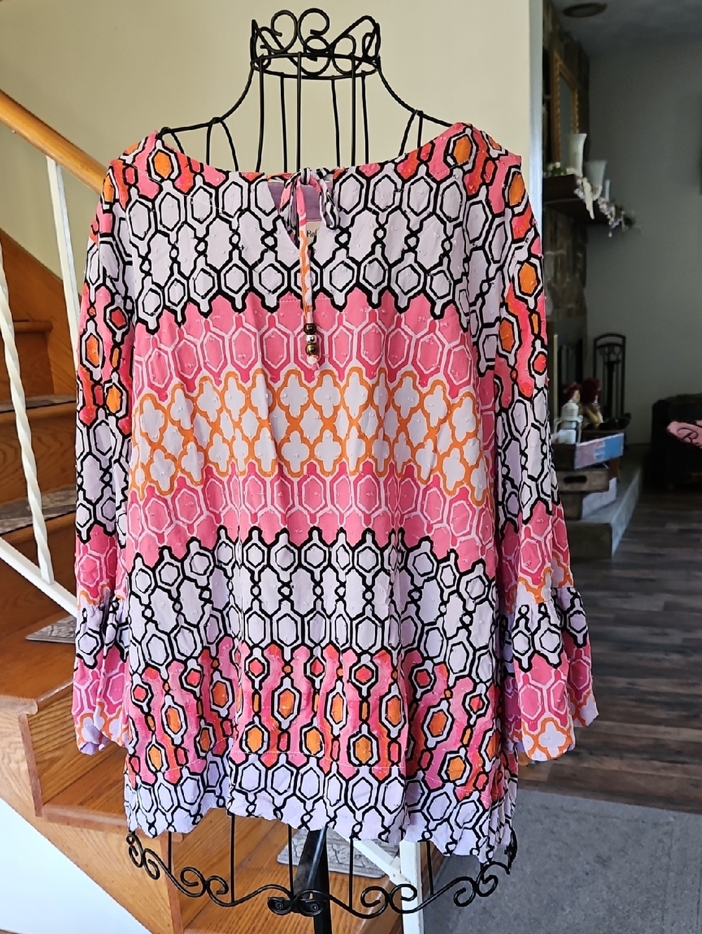 👚Rafaella Pink Orange Geometric Tie-Neck Tunic